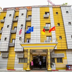 Hotel Libertis Douala Exterior photo