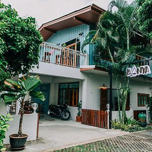 Banya Bnb: Cozy Thai Retreat in Prachuap Khiri Khan Bed & Breakfast Exterior photo