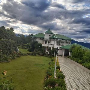 Rosewood Estate Bed & Breakfast Chail Exterior photo