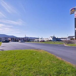 Quality Inn & Suites Williamsport Exterior photo