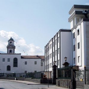 Hotel La Casa Del Pellegrino Sant' Anastasia Exterior photo