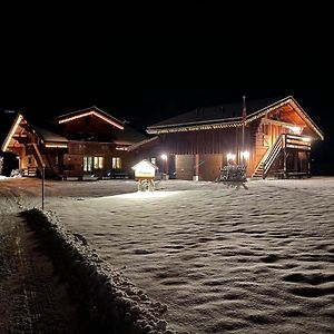 Alpenchalet Weidhaus Gstaad: Versatile Alpine Lodging Options Apartment Exterior photo