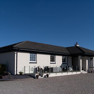 Tornapress Bed & Breakfast Dingwall Exterior photo