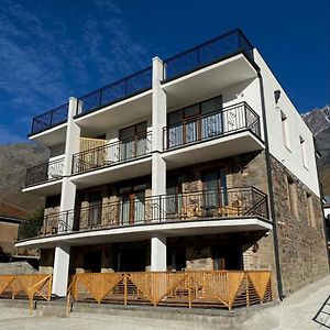 Mood Hotel Kazbegi Exterior photo