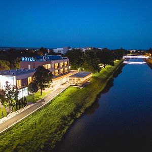 Hotel River Nitra Exterior photo