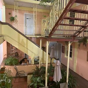 Midtown Guest House Charlotte Amalie Exterior photo