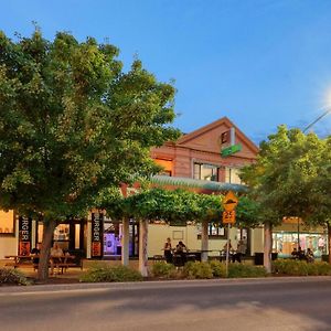 Broadway Hotel Parkes Exterior photo