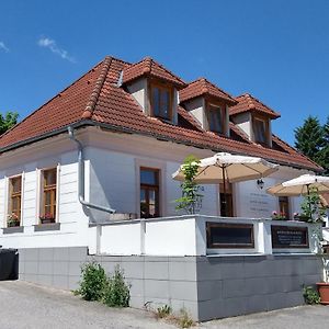 Apartmany Maly Mnich Mnisek pod Brdy Exterior photo