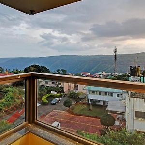 Treebo Mountain Retreat Mahabaleshwar, 600 Mtrs From Lingmala Waterfall Hotel Exterior photo