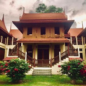 Luang Chumni Village Phra Nakhon Si Ayutthaya Exterior photo