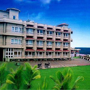 Mascot Beach Resort Kannur Exterior photo