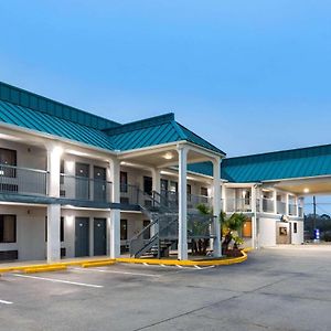 Baymont By Wyndham Biloxi - Ocean Springs Motel Exterior photo