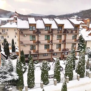 Slavutich Hotel Polyana  Exterior photo