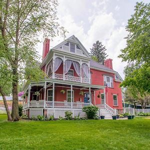 Hatch House Bed & Breakfast Bed & Breakfast Towanda Exterior photo