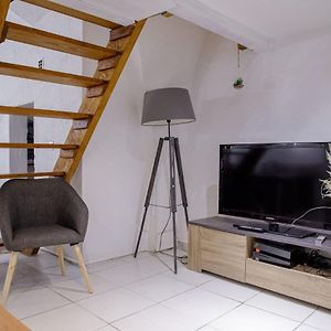 Flat With Mezzanine For 8 People Located In The Centre Of The Old Cannet Apartment Le Cannet Exterior photo