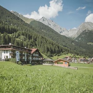 Vierbrunnenhof Hotel Anterselva di Mezzo Exterior photo