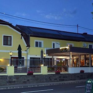 Gasthof Haselberger Hotel Marbach an der Donau Exterior photo