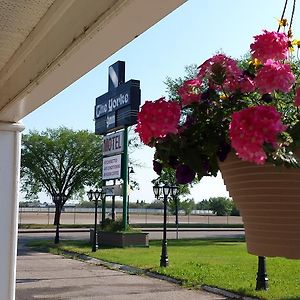 Yorke Inn Motel Yorkton Exterior photo