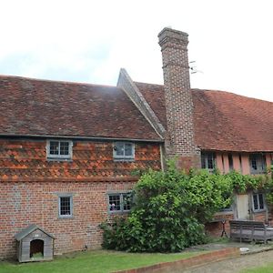 Delightful 4Bd Home Full Of Flair Edenbridge Kent Exterior photo