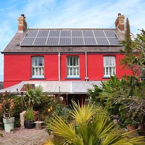 Western House Bed & Breakfast Llangennith Exterior photo