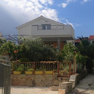 Apartments By The Sea Seget Vranjica, Trogir - 4884 Exterior photo