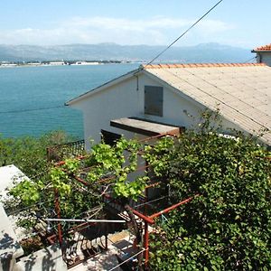 Apartments By The Sea Mastrinka, Ciovo - 2033 Trogir Exterior photo