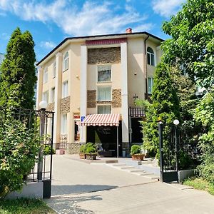 Hotel Nika Chornomorsk Exterior photo