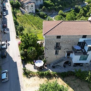 Casa Sarlo Aparthotel Petina Exterior photo