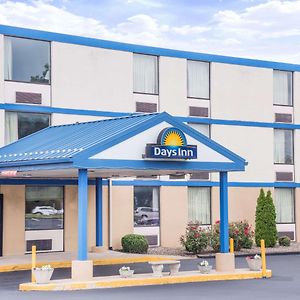 Days Inn By Wyndham Chambersburg Exterior photo