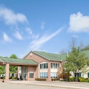 Days Inn By Wyndham Lisbon Exterior photo