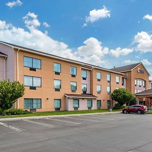 Comfort Inn & Suites Farmington - Victor Exterior photo