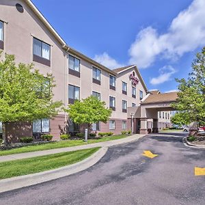 Hampton Inn Detroit/Belleville-Airport Area Exterior photo