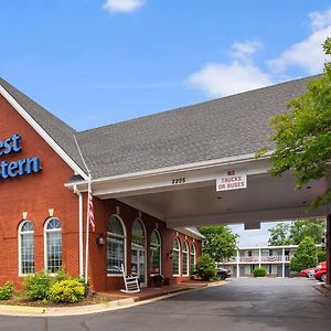 Best Western Fredericksburg Hotel Exterior photo