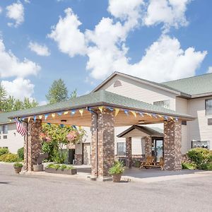 Days Inn By Wyndham Iron Mountain Exterior photo