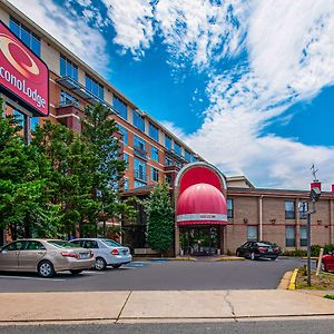 Econo Lodge Metro Arlington Exterior photo