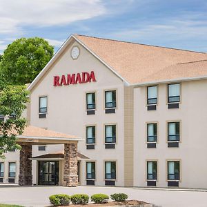 Ramada By Wyndham Strasburg Dover Hotel Exterior photo