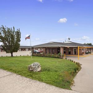 Super 8 By Wyndham Henryetta Motel Exterior photo