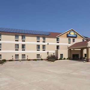 Days Inn By Wyndham Jefferson City Exterior photo