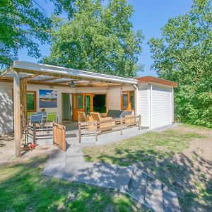 Witte Bungalow Villa Uden Exterior photo