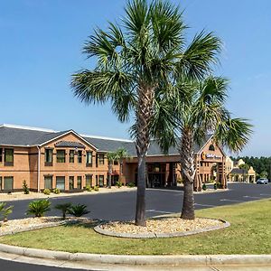 Comfort Inn & Suites Perry National Fairgrounds Area Exterior photo