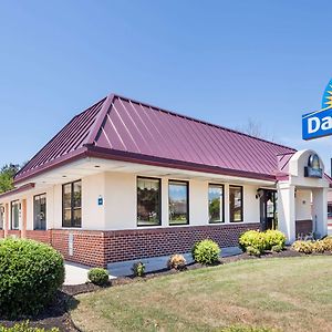 Days Inn By Wyndham Dover Downtown Exterior photo