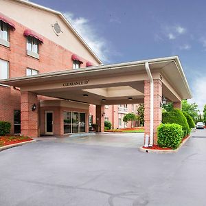 Quality Inn & Suites Germantown North Exterior photo