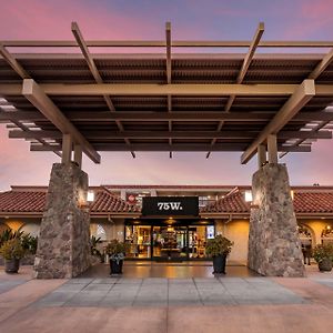 Best Western Plus Thousand Oaks Inn Exterior photo