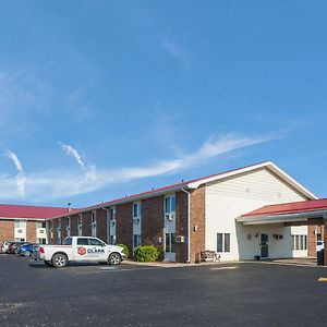 Econo Lodge Inn & Suites Escanaba Exterior photo