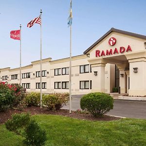 Ramada By Wyndham Newark/Wilmington Hotel Exterior photo