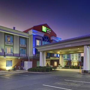 Holiday Inn Express Hotel & Suites Emporia, An Ihg Hotel Exterior photo