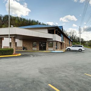 Econo Lodge Morgantown Exterior photo