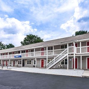 Travelodge By Wyndham Great Barrington Berkshires Exterior photo