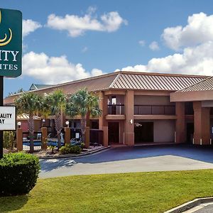 Quality Inn & Suites Near Robins Air Force Base Warner Robins Exterior photo