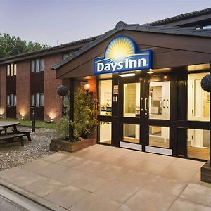 Days Inn Bridgend Cardiff Exterior photo